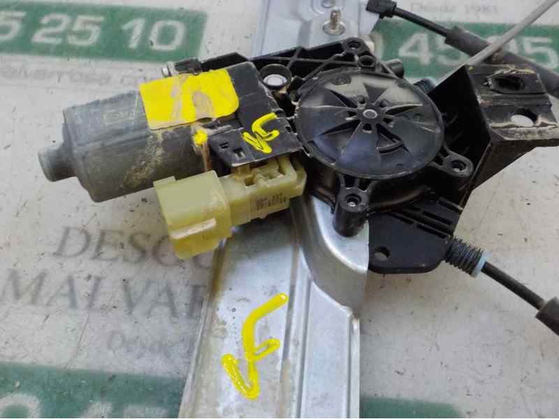 Recambio de elevalunas delantero derecho para ford kuga (cbs) titanium referencia OEM IAM 2138688 0130822733 0130822733