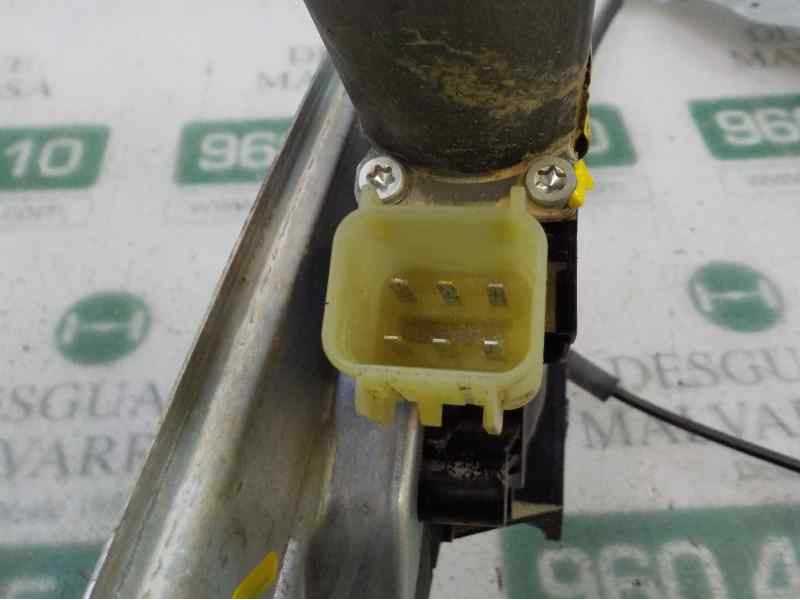 Recambio de elevalunas delantero derecho para ford kuga (cbs) titanium referencia OEM IAM 2138688 0130822733 0130822733