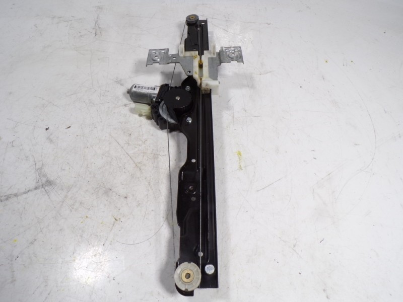 Recambio de elevalunas trasero izquierdo para jeep commander 3.0 v6 crd limited referencia OEM IAM 55396483AC 55396483AD A018703