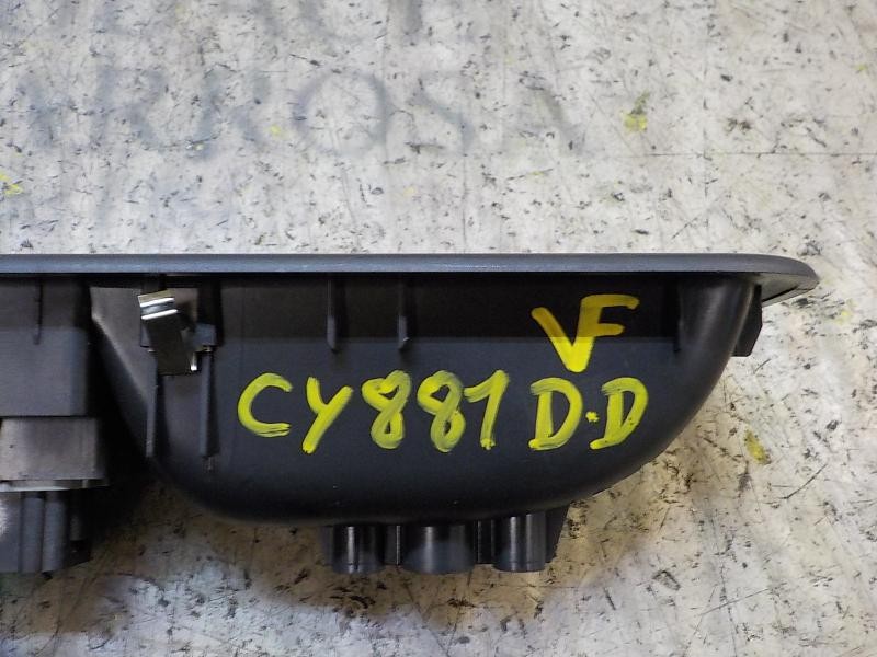 Recambio de mando elevalunas delantero derecho para renault clio grandtour 1.2 16v referencia OEM IAM   