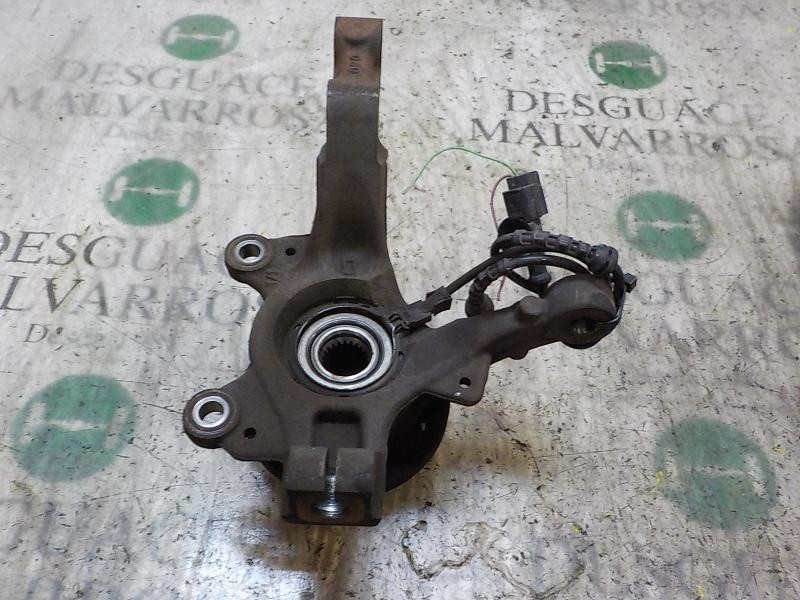Recambio de mangueta delantera derecha para renault clio grandtour 1.2 16v referencia OEM IAM   