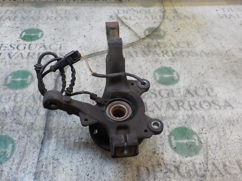 Recambio de mangueta delantera izquierda para renault clio grandtour 1.2 16v referencia OEM IAM   