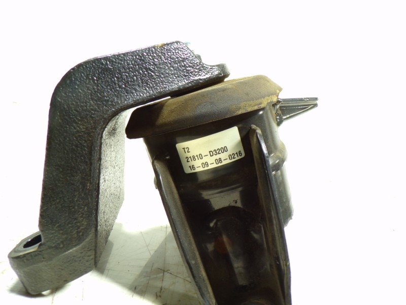 Recambio de soporte motor derecho para hyundai tucson essence bluedrive 2wd referencia OEM IAM 21810D3200 21810D3200 