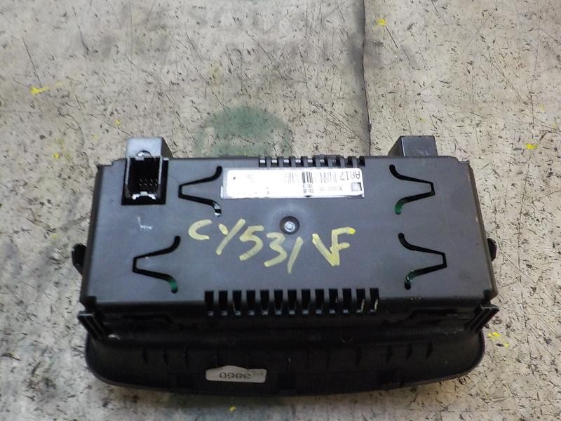 Recambio de pantalla multifuncion para chevrolet cruze 2.0 diesel cat referencia OEM IAM   