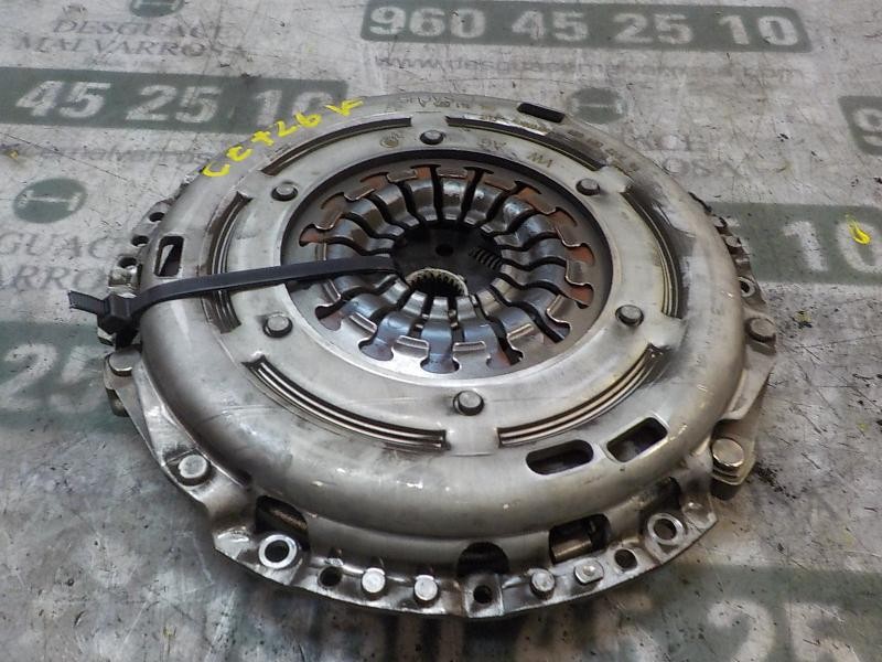 Recambio de kit embrague para volkswagen golf vii variant 2.0 tdi referencia OEM IAM 04L141015A  