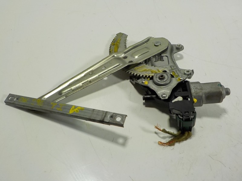 Recambio de elevalunas trasero izquierdo para nissan cube (z12) 1.6 16v cat referencia OEM IAM 827211FA0A 82730CV01A 