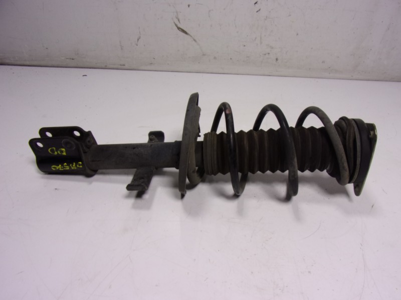 Recambio de amortiguador delantero derecho para renault clio iv 1.5 dci diesel fap referencia OEM IAM   