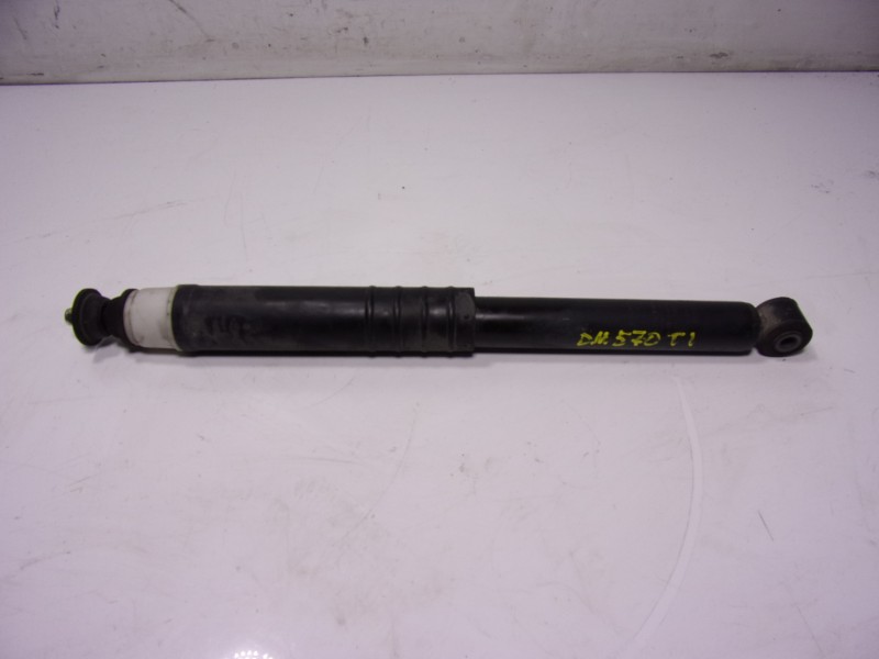 Recambio de amortiguador trasero izquierdo para renault clio iv 1.5 dci diesel fap referencia OEM IAM   