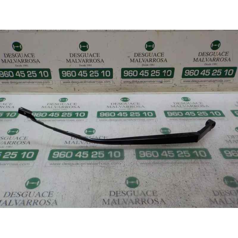 Recambio de brazo limpia delantero derecho para toyota c-hr hybrid active referencia OEM IAM 85211F4011  