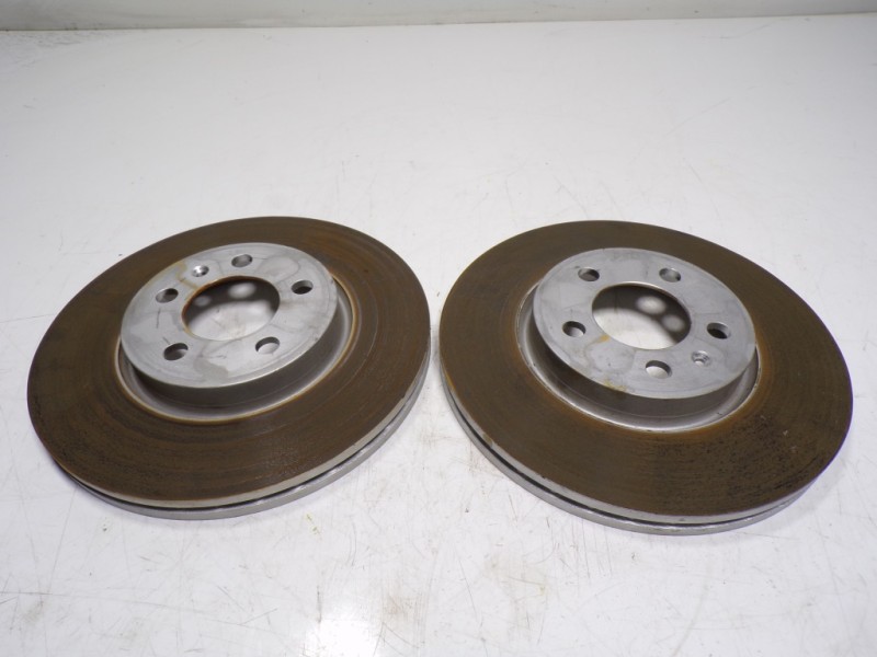 Recambio de disco freno delantero para audi a1 sportback (gba) 1.0 tfsi referencia OEM IAM 2Q0615301H  
