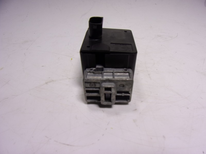 Recambio de antirrobo para renault clio iv 1.5 dci diesel fap referencia OEM IAM  487004399R 
