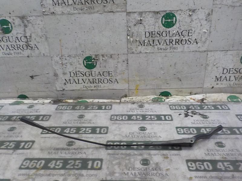 Recambio de brazo limpia delantero derecho para opel corsa d 1.3 16v cdti referencia OEM IAM   