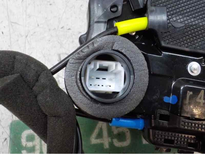 Recambio de cerradura puerta trasera derecha para toyota c-hr hybrid active referencia OEM IAM 69050F4010  