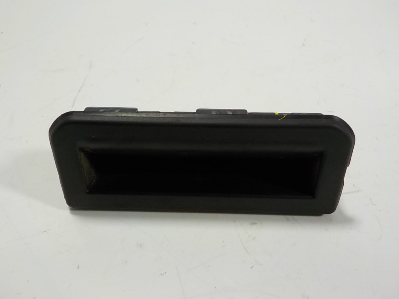 Recambio de maneta porton para audi a1 sportback (gba) 1.0 tfsi referencia OEM IAM 6V0827566 6V082756615S 