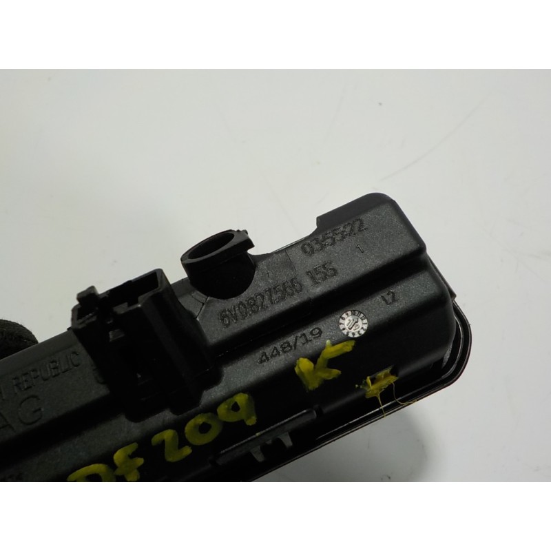 Recambio de maneta porton para audi a1 sportback (gba) 1.0 tfsi referencia OEM IAM 6V0827566 6V082756615S 