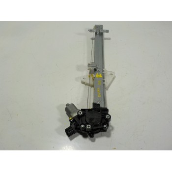 ELEVALUNAS DELANTERO DERECHO 61041FJ021 CM012570 