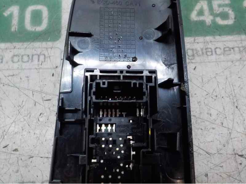 Recambio de mando elevalunas delantero derecho para toyota c-hr hybrid active referencia OEM IAM 84810F4030  