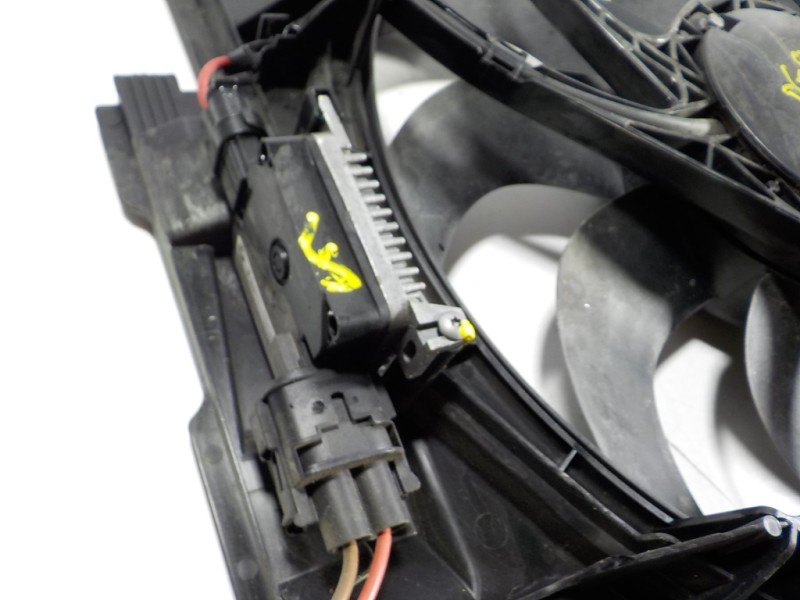 Recambio de electroventilador para bmw serie 3 lim. (f30) 318d referencia OEM IAM 17427640508  