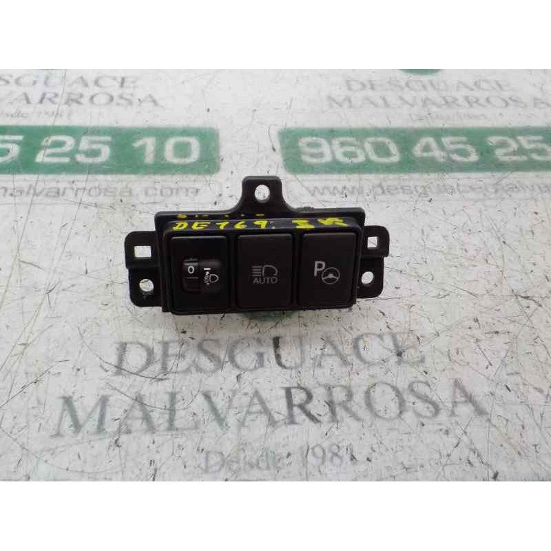 Recambio de mando multifuncion para toyota c-hr hybrid active referencia OEM IAM 8415202080  