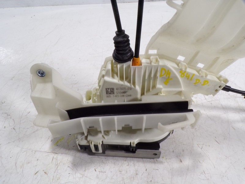 Recambio de cerradura puerta delantera derecha para jeep renegade limited 4x2 referencia OEM IAM 52104484 52104484 