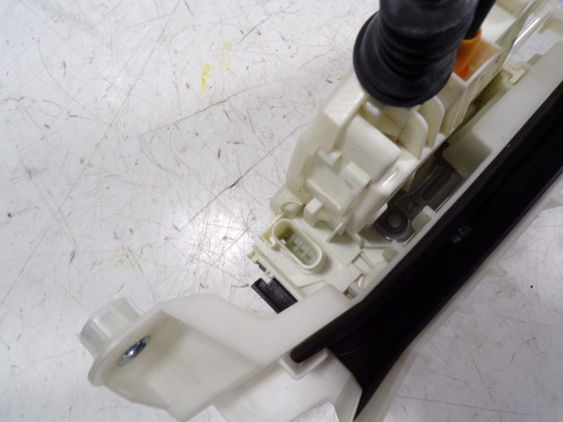 Recambio de cerradura puerta delantera derecha para jeep renegade limited 4x2 referencia OEM IAM 52104484 52104484 