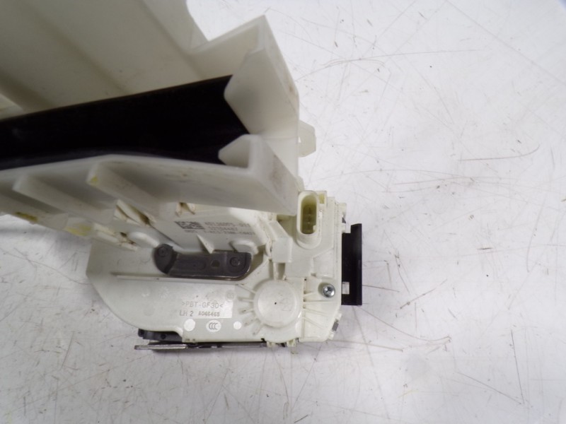 Recambio de cerradura puerta trasera izquierda para jeep renegade limited 4x2 referencia OEM IAM 52139904 52104487 