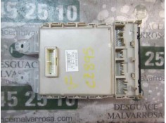 Recambio de caja reles / fusibles para toyota auris 1.4 turbodiesel cat referencia OEM IAM 8273002K30 8273002J70  2