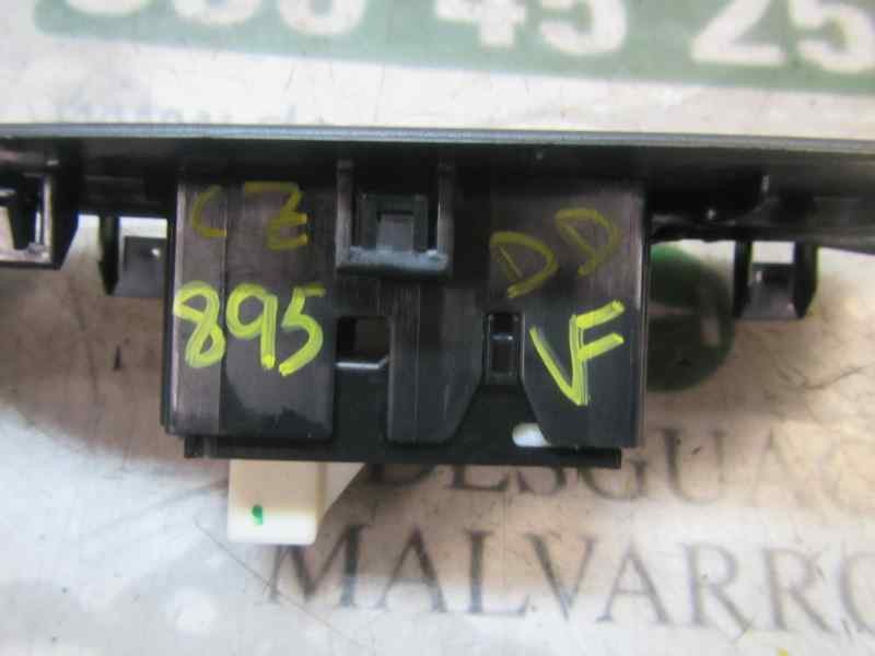 Recambio de mando elevalunas delantero derecho para toyota auris 1.4 turbodiesel cat referencia OEM IAM 8481002130 7423102530 