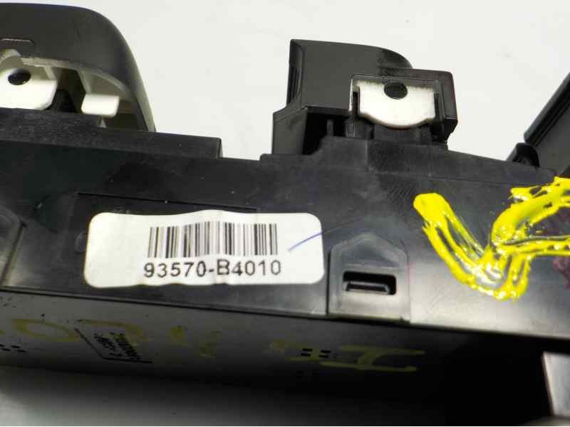 Recambio de mando elevalunas delantero izquierdo para hyundai i10 1.0 cat referencia OEM IAM 93570B40104X 93570B4010 
