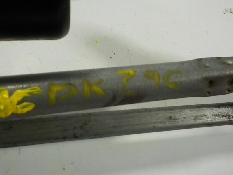 Recambio de motor limpia delantero para nissan cube (z12) 1.6 16v cat referencia OEM IAM 288001FC0A 9724100800087 