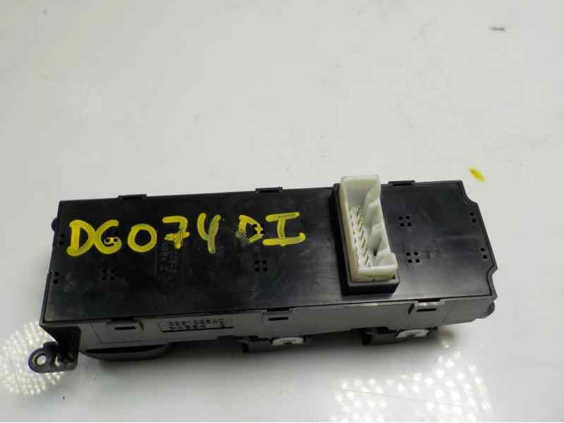 Recambio de mando elevalunas delantero izquierdo para hyundai i10 1.0 cat referencia OEM IAM 93570B40104X 93570B4010 