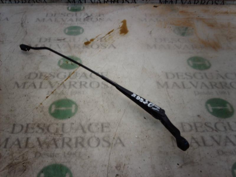 Recambio de brazo limpia delantero izquierdo para mg serie 400 (rt) 420 sdi (5-ptas.) referencia OEM IAM   