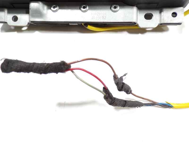 Recambio de airbag lateral trasero derecho para audi a6 berlina (4f2) 2.0 tdi referencia OEM IAM 4F0880442B 4F0880442F 