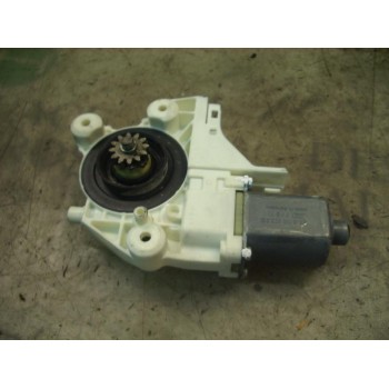 MOTOR ELEVALUNAS DELANTERO IZQUIERDO 