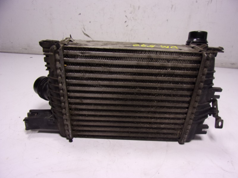 Recambio de intercooler para renault clio iv 1.5 dci diesel fap referencia OEM IAM  144961381R 