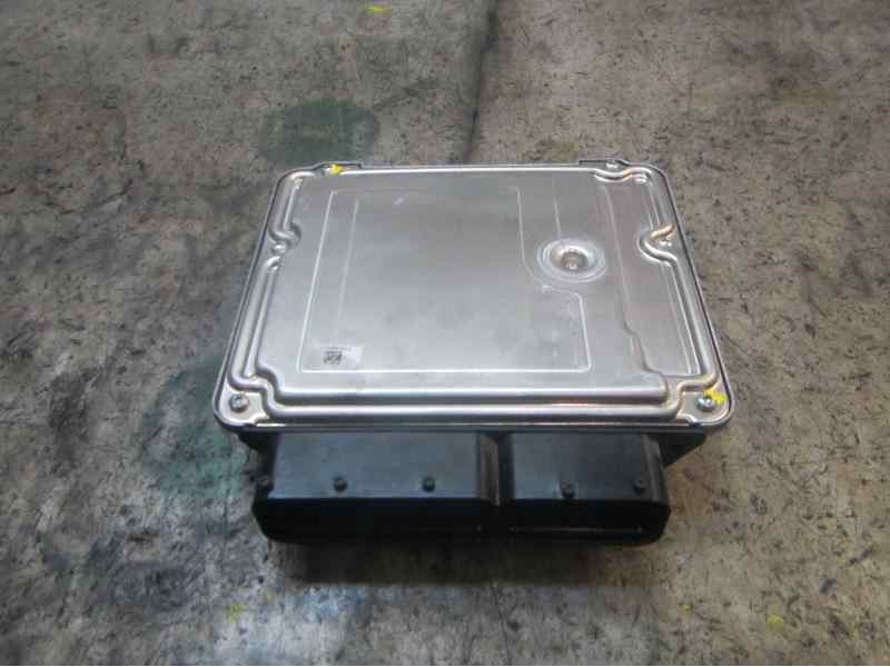 Recambio de centralita motor uce para opel insignia berlina excellence referencia OEM IAM 55579447 0281019867 0281019867