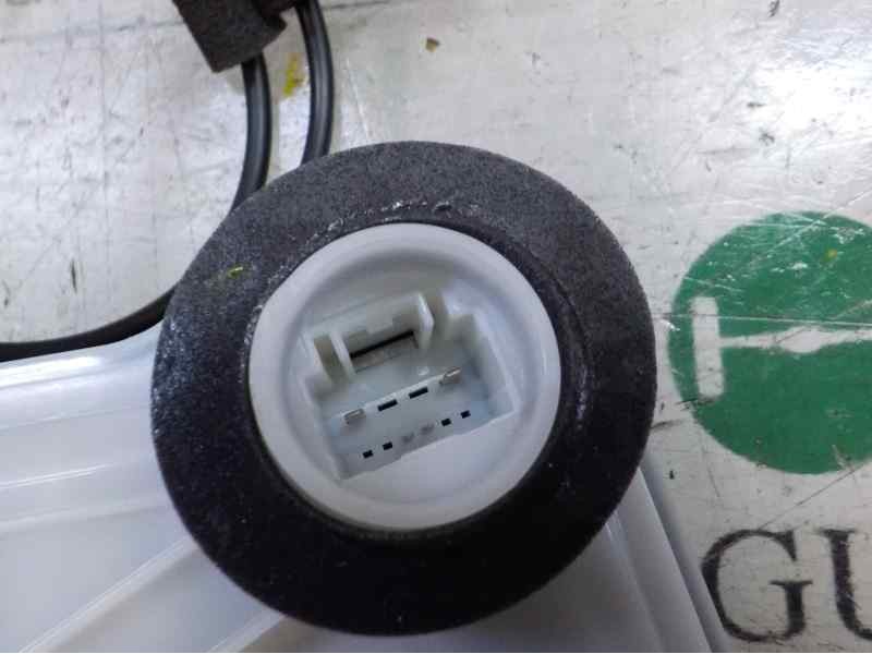 Recambio de cerradura puerta delantera derecha para toyota rav4 hybrid fwd referencia OEM IAM 6903062010 00117132 00117132