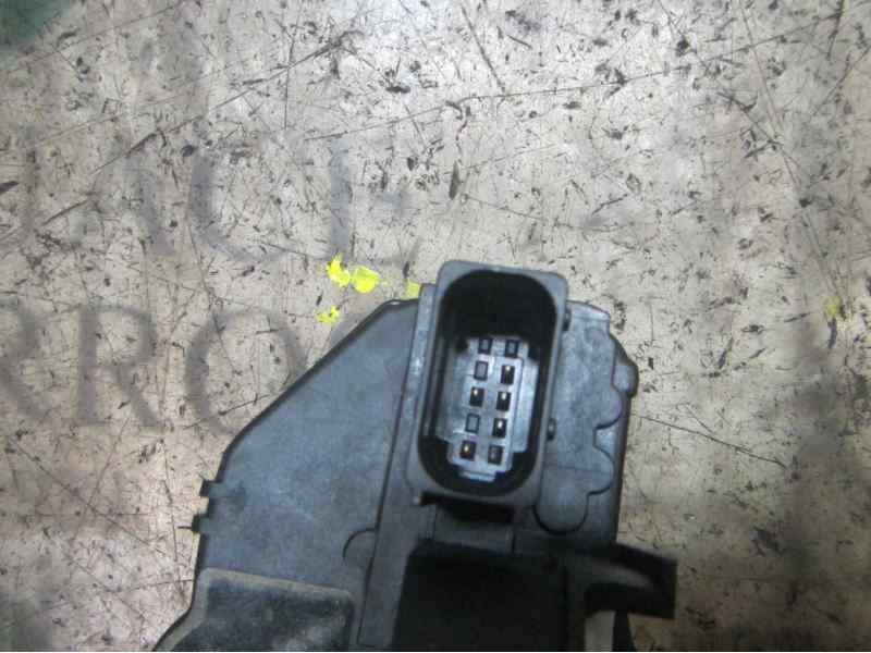 Recambio de cerradura puerta delantera derecha para opel insignia berlina excellence referencia OEM IAM 13503802  