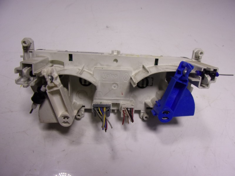 Recambio de mando calefaccion / aire acondicionado para renault clio iv 1.5 dci diesel fap referencia OEM IAM  272709355R 