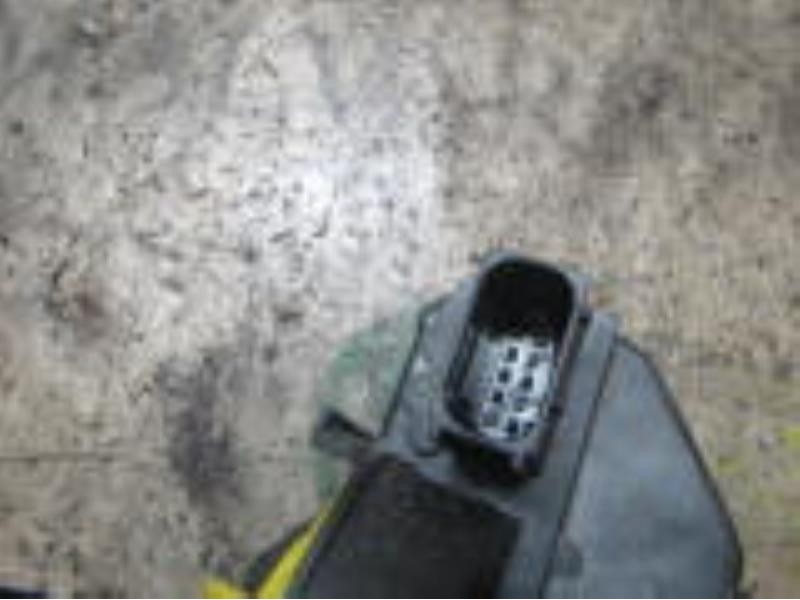 Recambio de cerradura puerta trasera izquierda para opel insignia berlina excellence referencia OEM IAM 13578024  