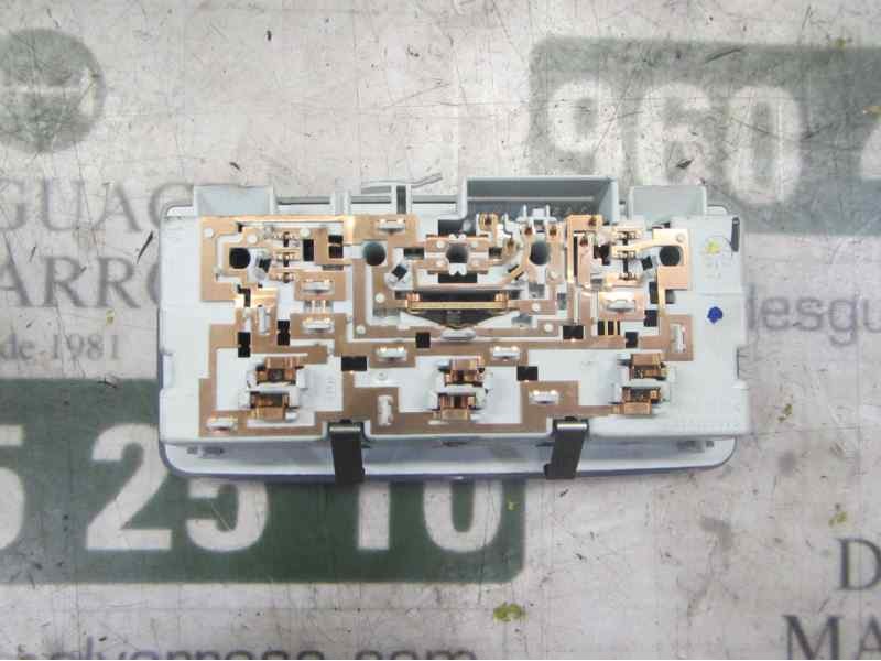 Recambio de piloto interior para opel insignia berlina edition referencia OEM IAM 22774326  