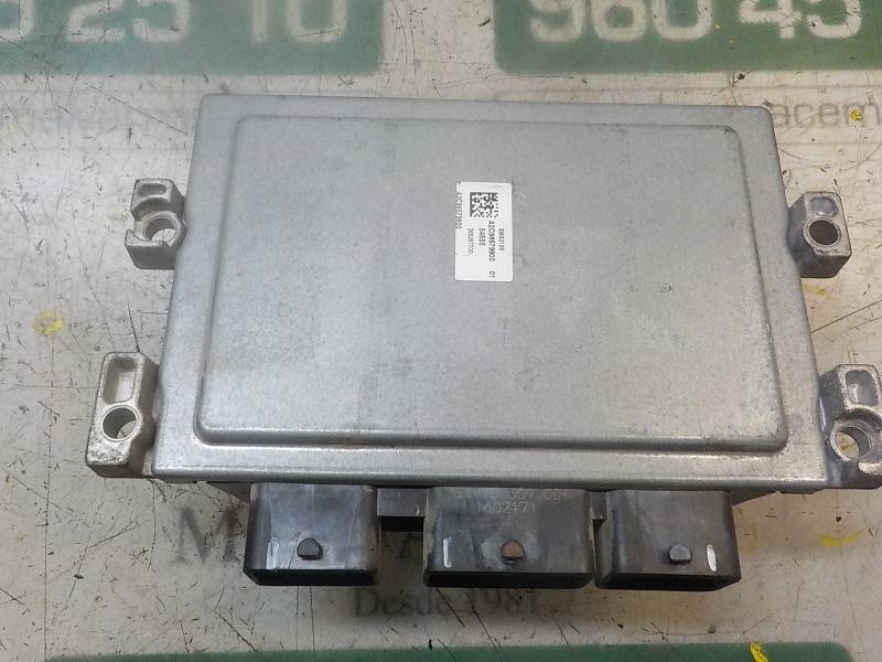 Recambio de centralita motor uce para ford fiesta (ccn) trend referencia OEM IAM 2014497 FA6A12A650EA A2C98373700