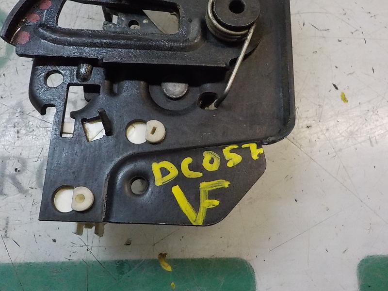 Recambio de cerradura capot para ford fiesta (ccn) trend referencia OEM IAM 1813550  