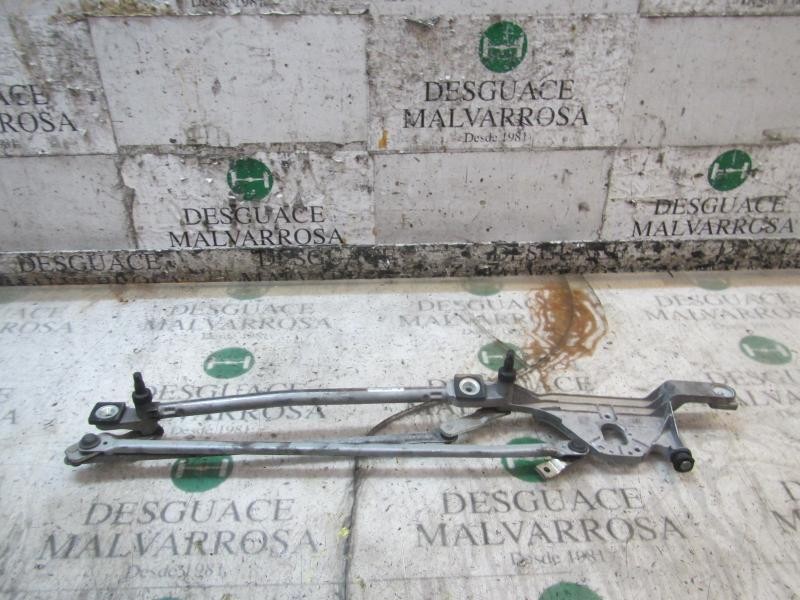 Recambio de articulacion limpia delantero para ford focus lim. (cb4) 1.6 tdci cat referencia OEM IAM 1704580  