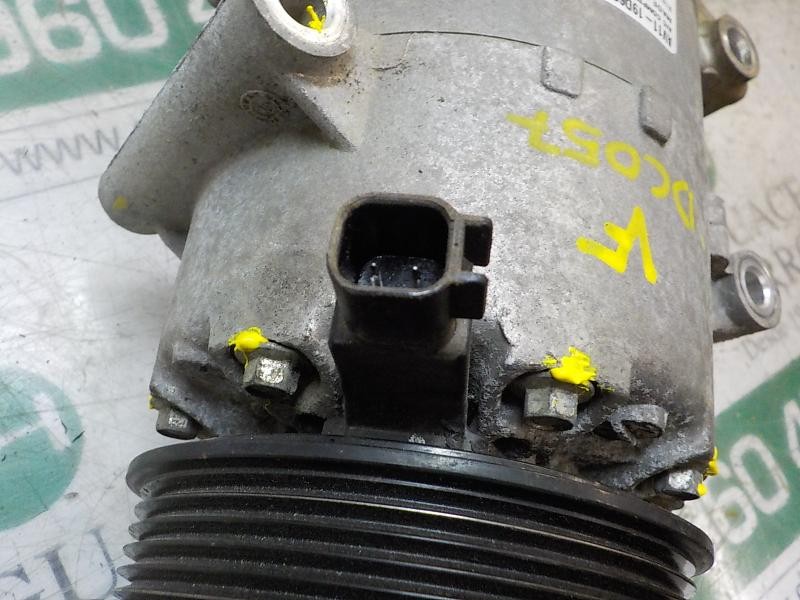 Recambio de compresor aire acondicionado para ford fiesta (ccn) trend referencia OEM IAM 2025777 AV1119D629AD 
