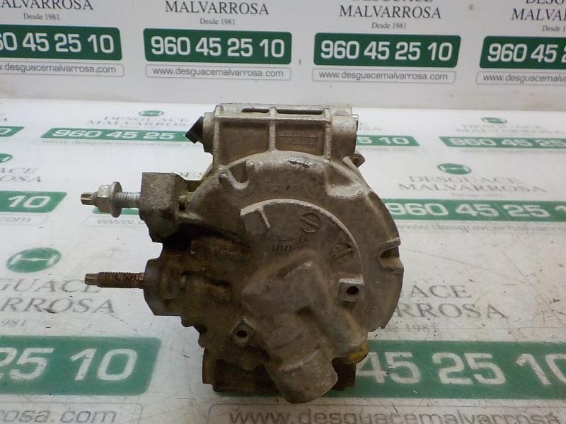 Recambio de compresor aire acondicionado para ford fiesta (ccn) trend referencia OEM IAM 2025777 AV1119D629AD 
