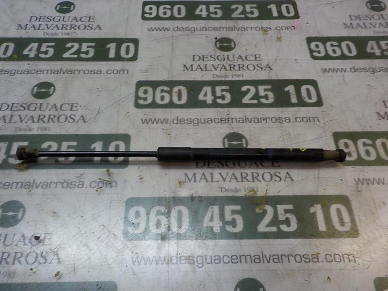 Recambio de amortiguadores maletero / porton para toyota yaris 1.4 turbodiesel cat referencia OEM IAM 689500W641  