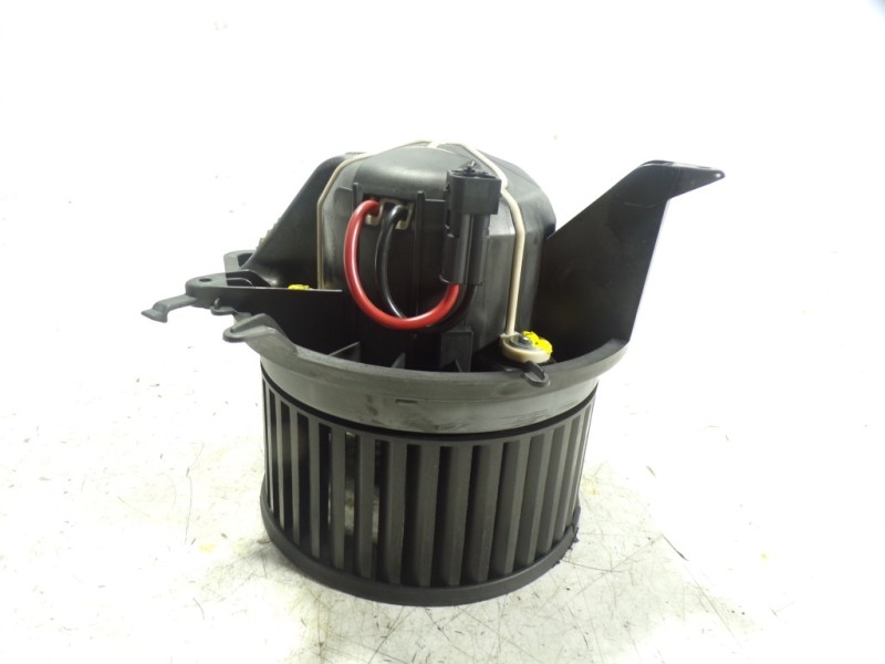 Recambio de motor calefaccion para mini mini (r56) 1.6 diesel cat referencia OEM IAM 64119266899 641134226449 