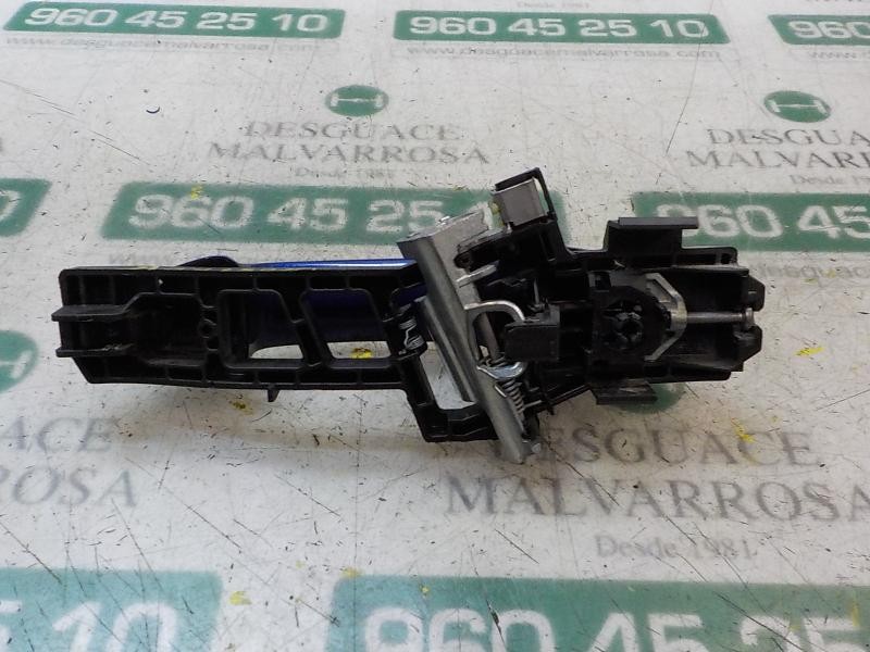 Recambio de maneta exterior delantera derecha para ford fiesta (ccn) trend referencia OEM IAM 1788863  