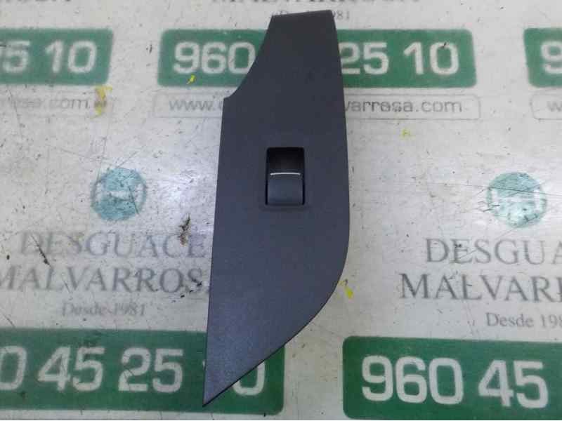 Recambio de mando elevalunas delantero derecho para toyota rav4 hybrid fwd referencia OEM IAM 8481012110 3361Q01 3361Q01